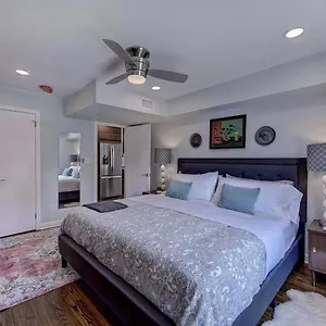 https://the-home-collection-clt-510-queens.1sthotelscharlotte.com